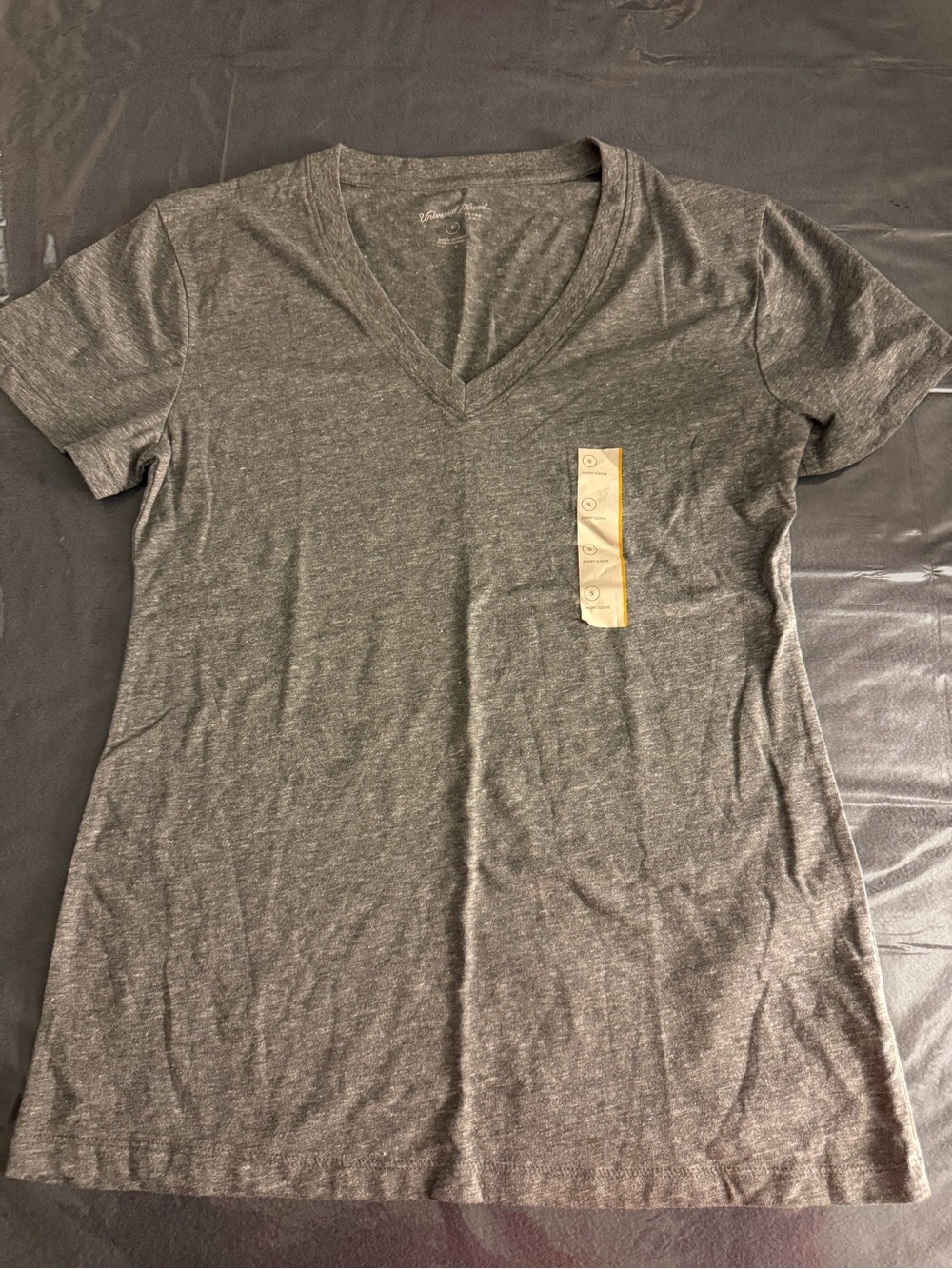 Universal Thread Heather Gray V-Neck Tee